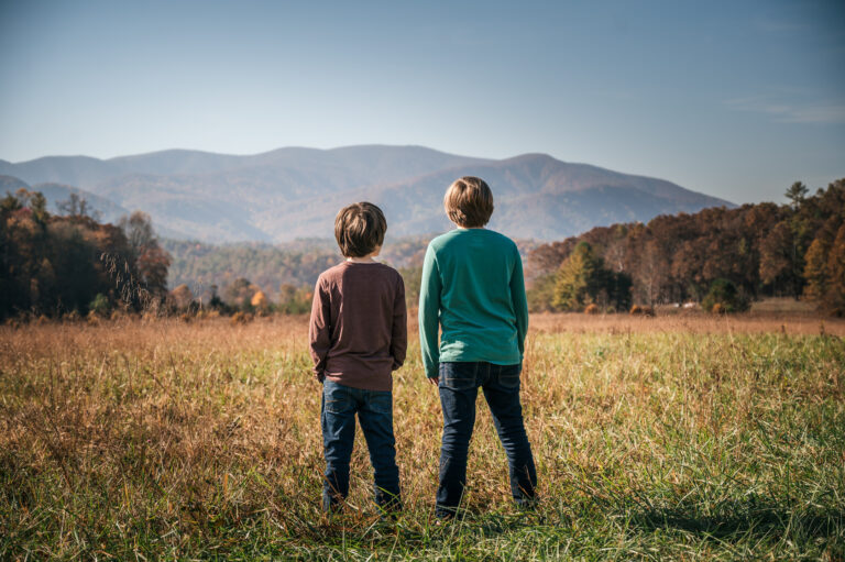 Smoky Mountains, TN: Where to Stay, Where to Play, What to Eat. A 4-Day Family Adventure Itinerary